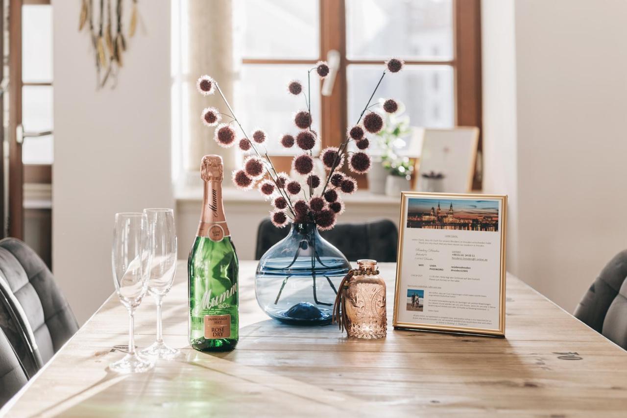 Tip! Modernes Apartment Direkt Im Herzen Dresdens Esterno foto